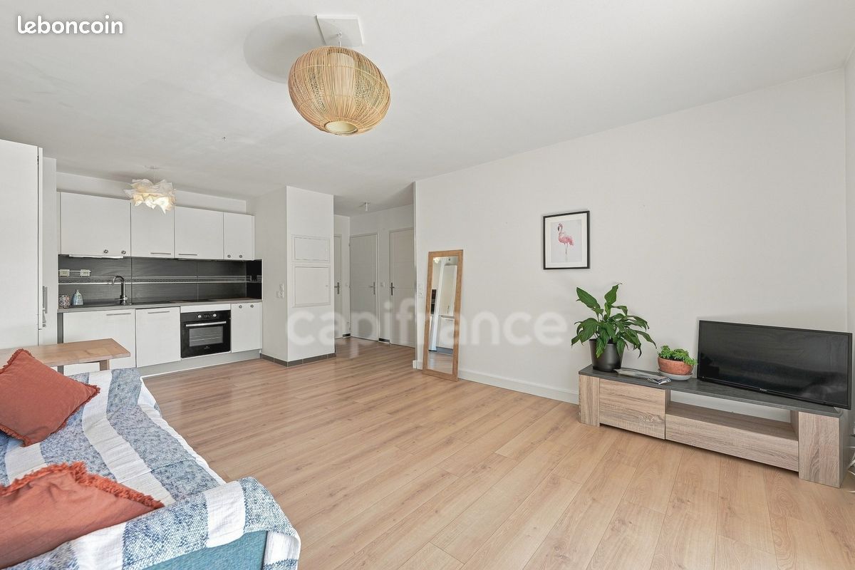 Appartement 2 pièces 44 m² · à Gex · 44 m² · 250 000 €