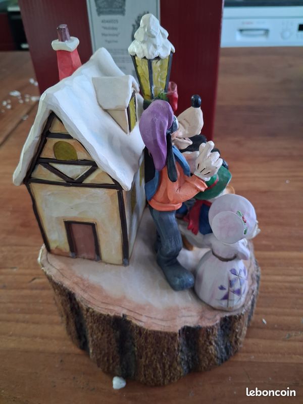 Disney holiday harmony enesco showcase - Collection