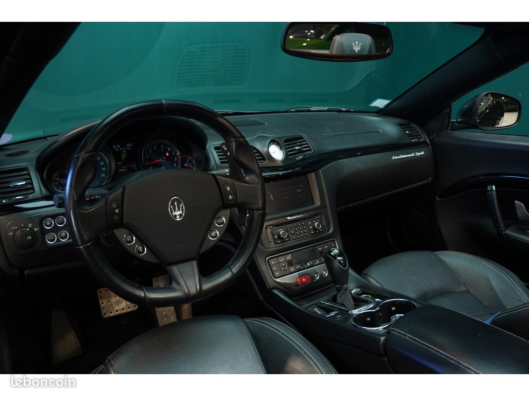 MASERATI GRANCABRIO 4.7 460CH I Boite ZF I Suivie I Garantie (image 9)