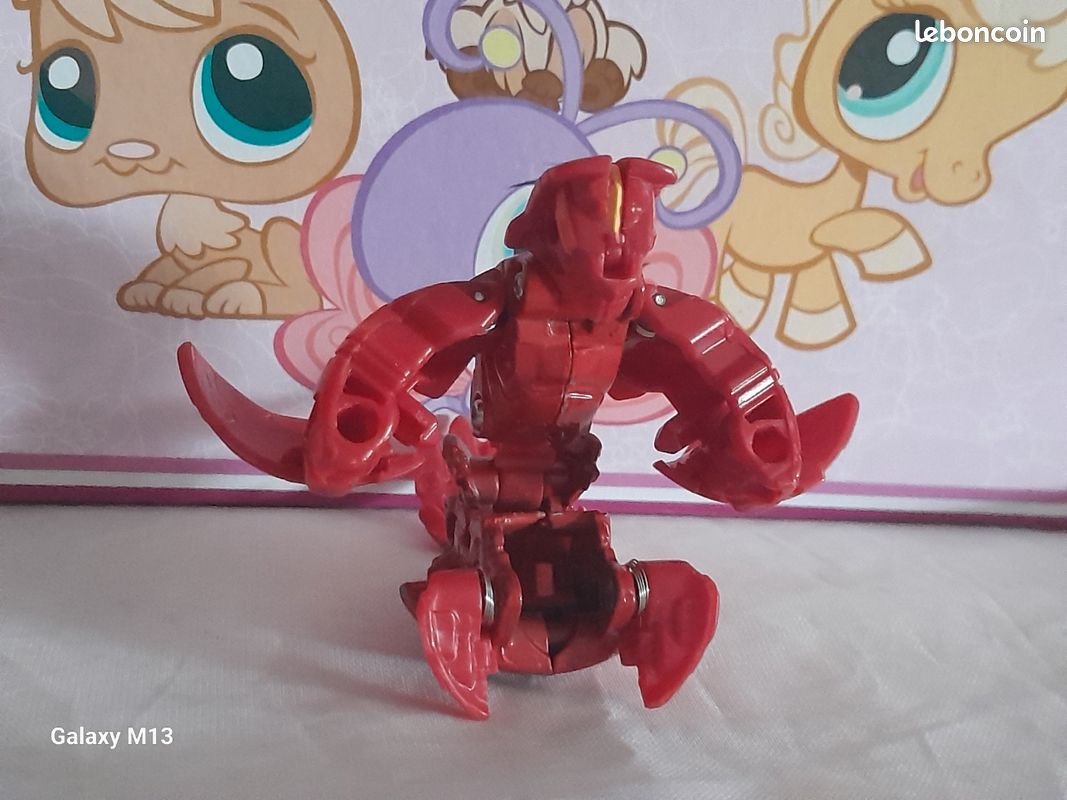 Petite Bakugan rouge et doré (image 2)