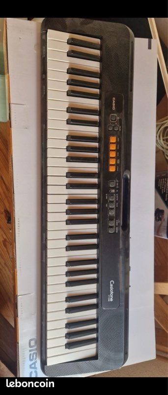 Piano casio (image 1)