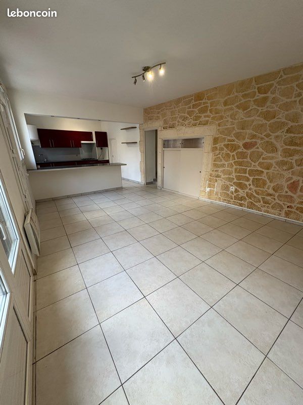 Appartement 2 pièces 70 m² · à Nîmes · 70 m² · 850 €/mois