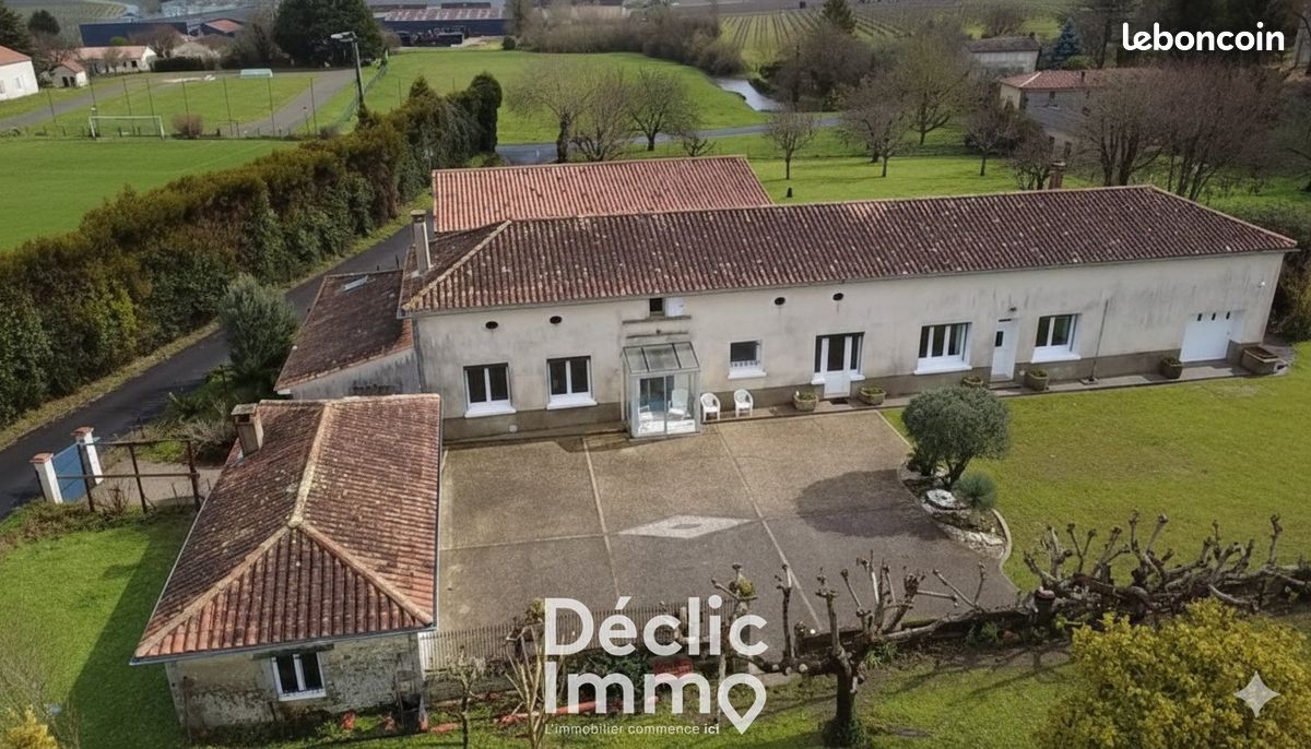Maison 5 pièces 162 m² · à Barret · 162 m² · 271 700 €