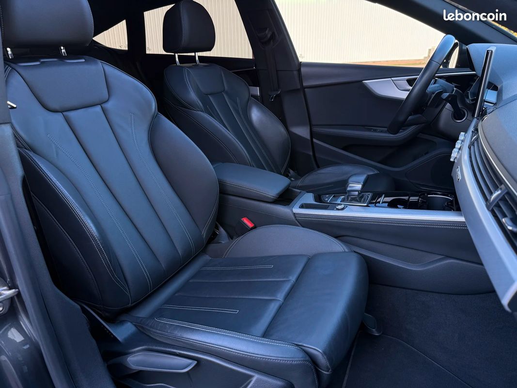 Audi A5 40 TDI quattro Avus Pack S-line / entretien Audi / Attelage électrique + toit ouvrant (image 33)