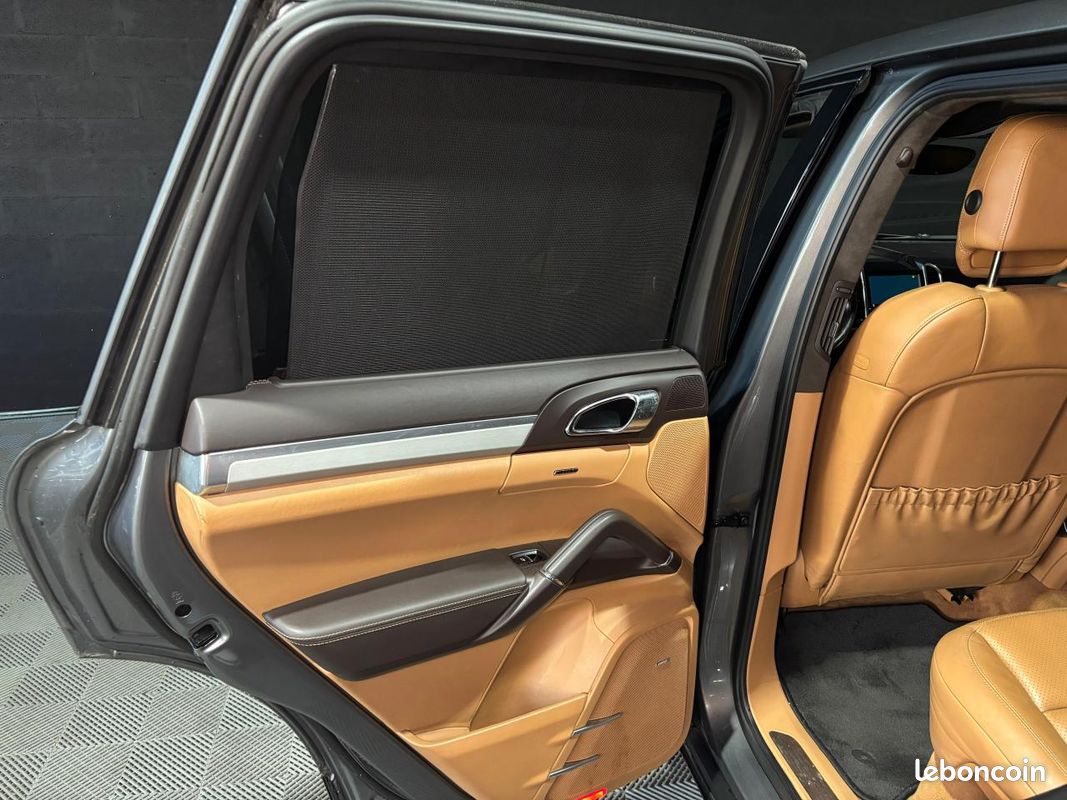 PORSCHE CAYENNE Turbo 4,8i V8 ? 500 ch ? 4 sièges chauffants ? Toit ouvrant (image 34)