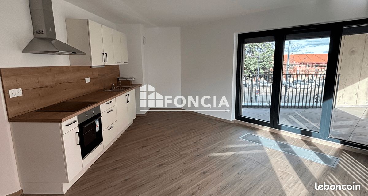 Appartement 9 pièces 210 m² · à Saint-Étienne · 210 m² · 2 340 €/mois