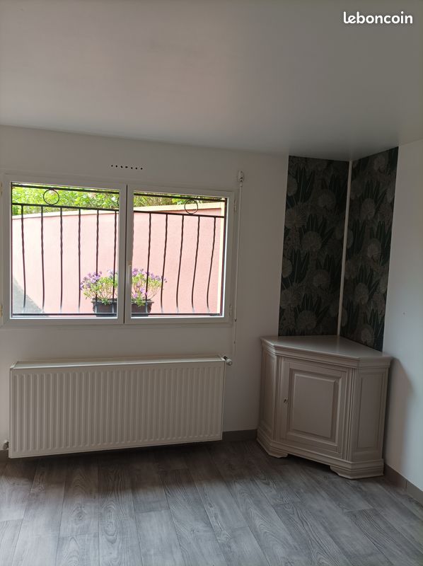 Appartement 3 pièces 25 m² · à Montfort-sur-Meu · 25 m² · 430 €