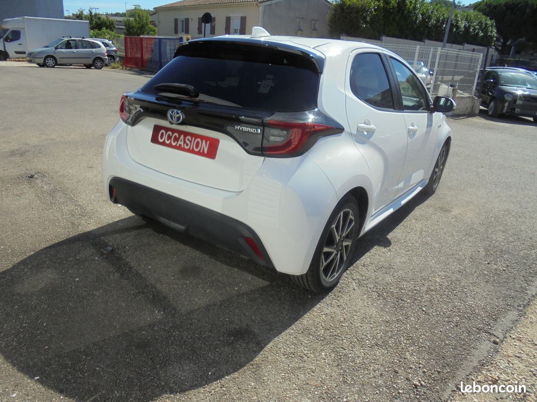 TOYOTA YARIS HYBRIDE DESIGN 116h e-CVT – 1ère MAIN (image 3)
