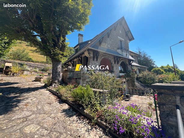 Maison 8 pièces 224 m²