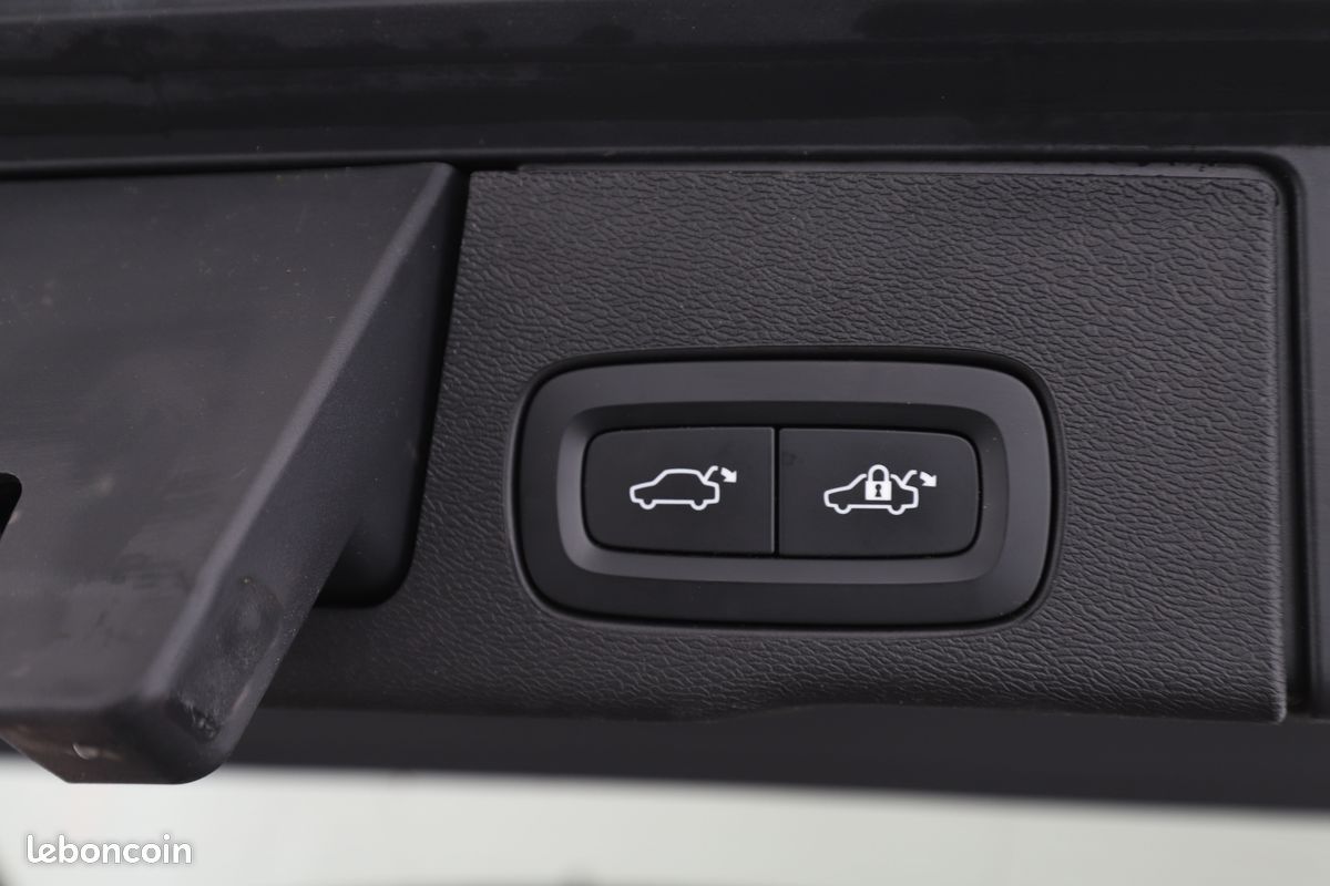 Volvo XC60 2.0 T6 Recharge AWD Inscription Luxe Geartronic 8 340 ch (image 16)