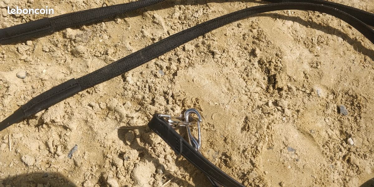 Filet (bridon) taille cheval noir attaches mousquetons (image 7)