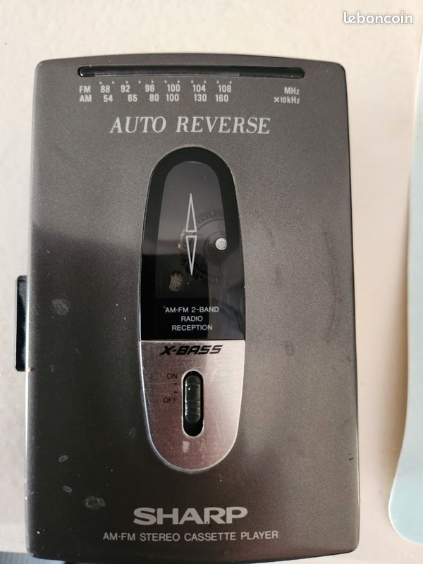 Walkman sharp auto reverse (image 4)