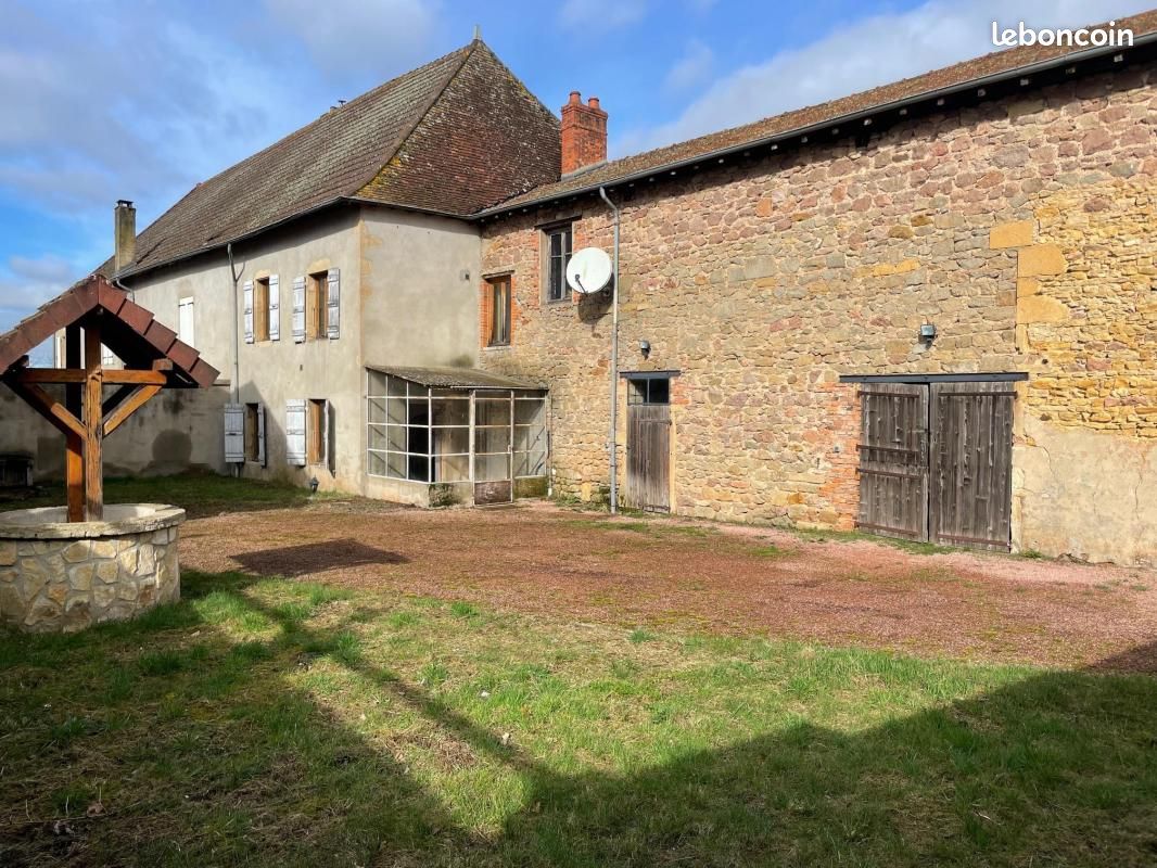 Maison 6 pièces 160 m² · à La Clayette · 160 m² · 116 500 €