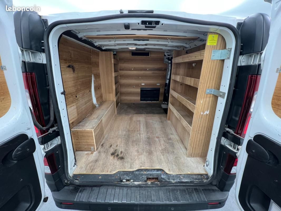 Renault Trafic FOURGON FGN L1H1 1000 KG DCI 95 E6 CONFORT (image 11)