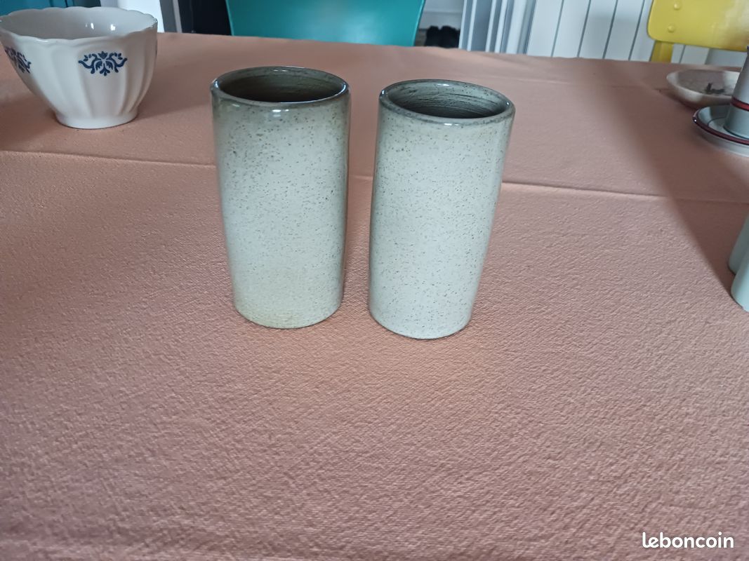 Duo de tasses en grès vintage (image 2)