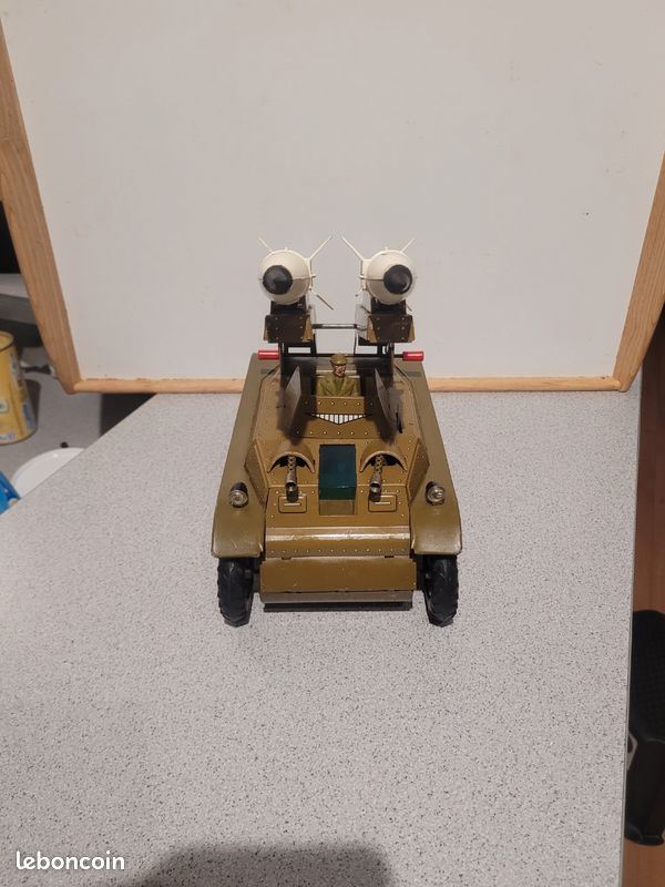 Jouet Mécanique Ancien Joustra - Char Lance-missiles Tôle (incomplet Mais Fonctionne)