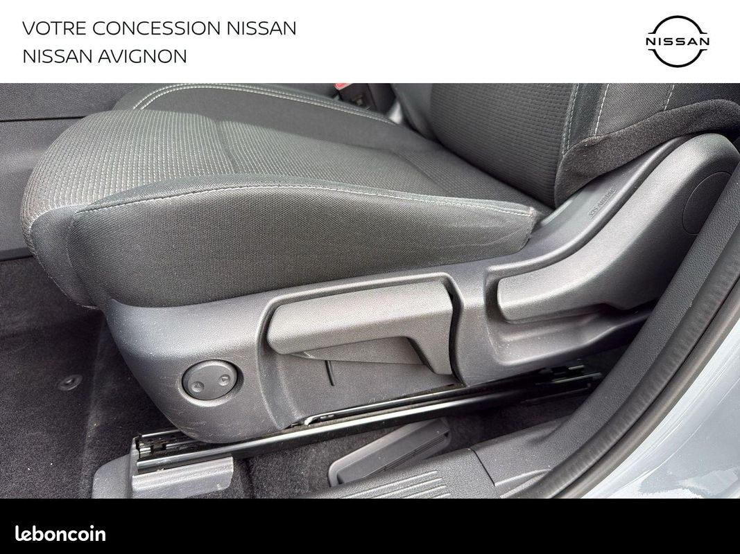 Nissan Qashqai e-POWER 190ch Business Edition 2022 (image 28)