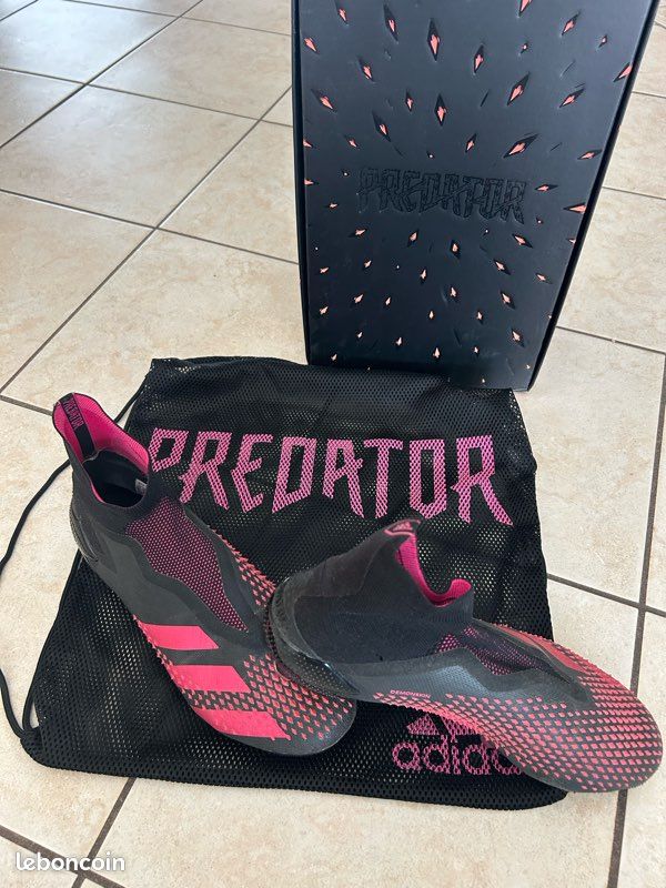 Crampons Adidas Predator (image 1)