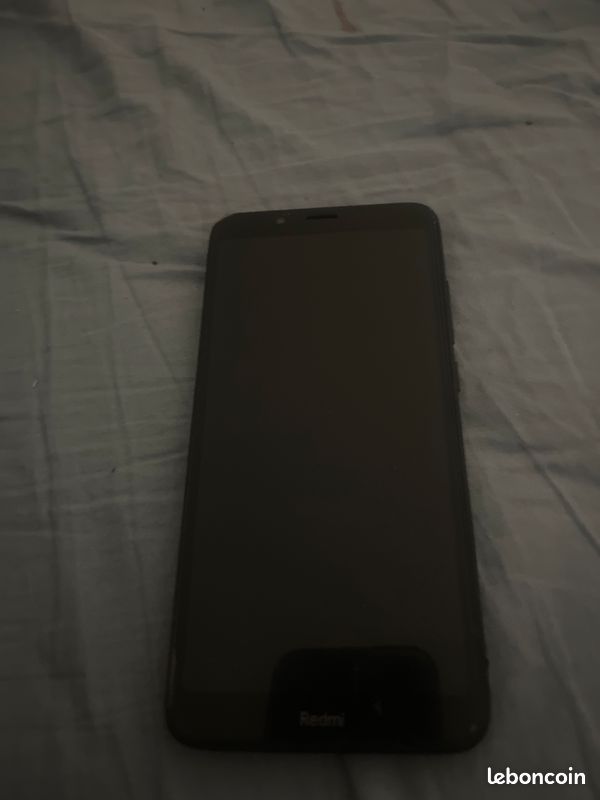Redmi 7A et sa coque (image 2)