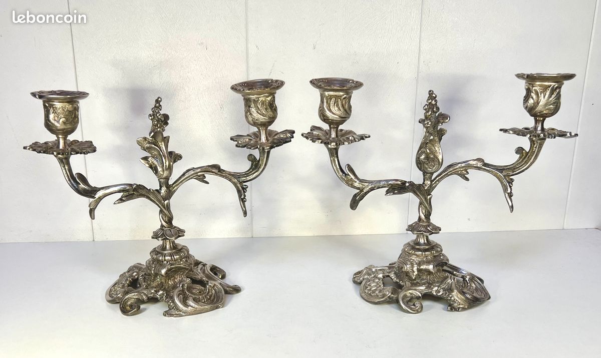 Bougeoirs à Mains en Bronze Doré Ciselé | Ethic Atelier