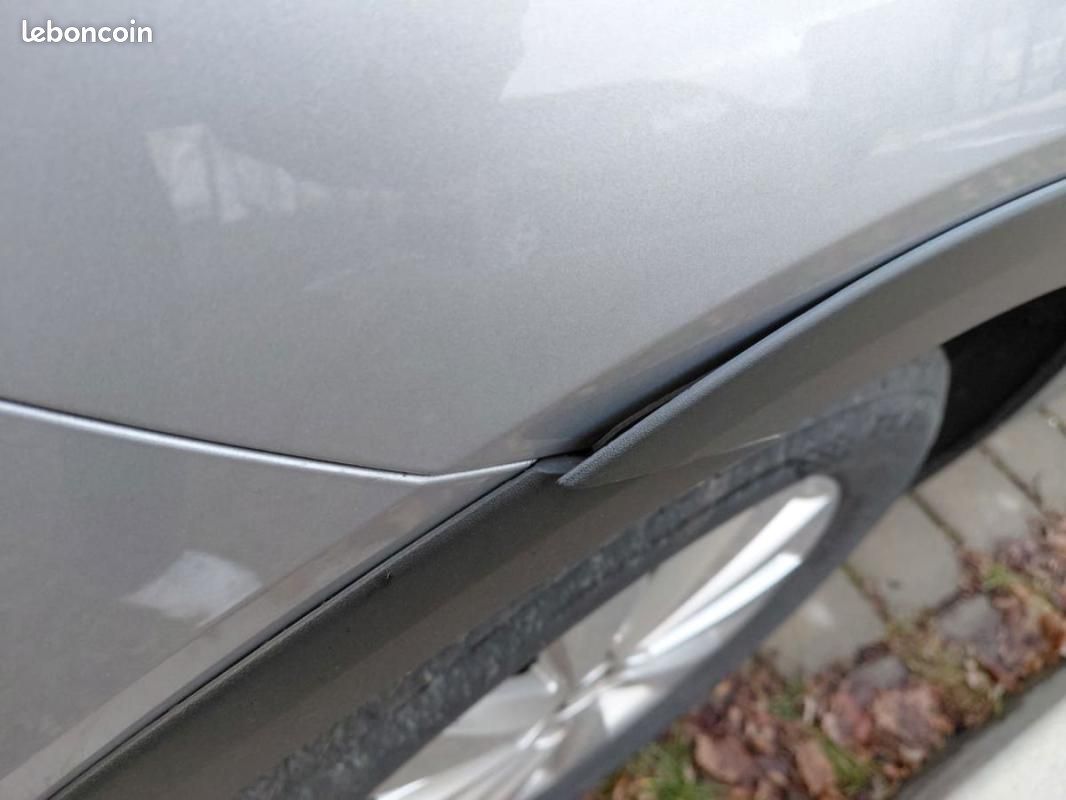 Seat Arona 1.6 TDI 95 Style Business Carplay Régul Clim auto (image 12)