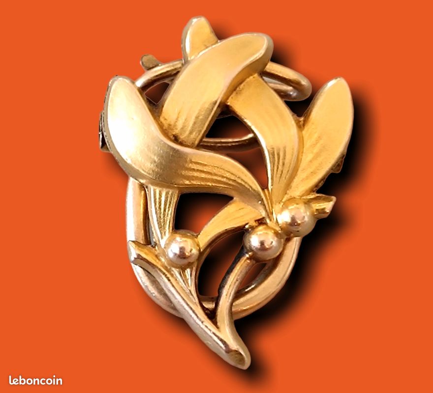 Broche Vintage Plaqué Or Avec Marcassites Et Perles - Année 1947, Occasion En Bon état