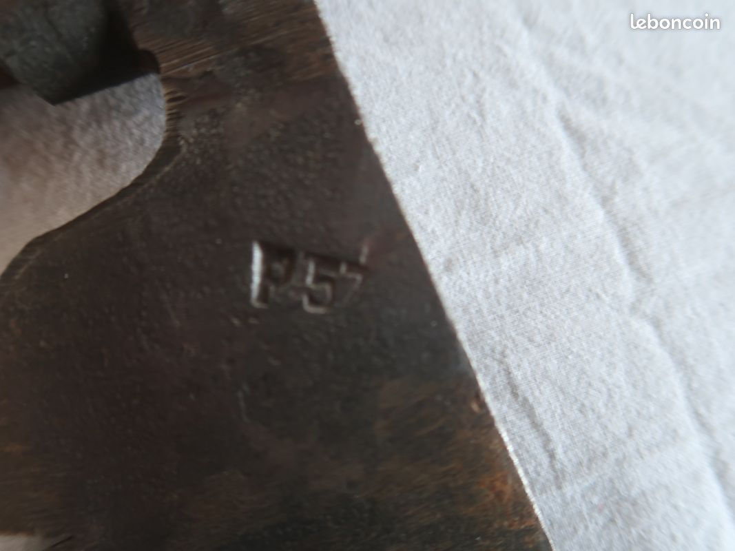 Ancienne hachette de charpentier (image 2)