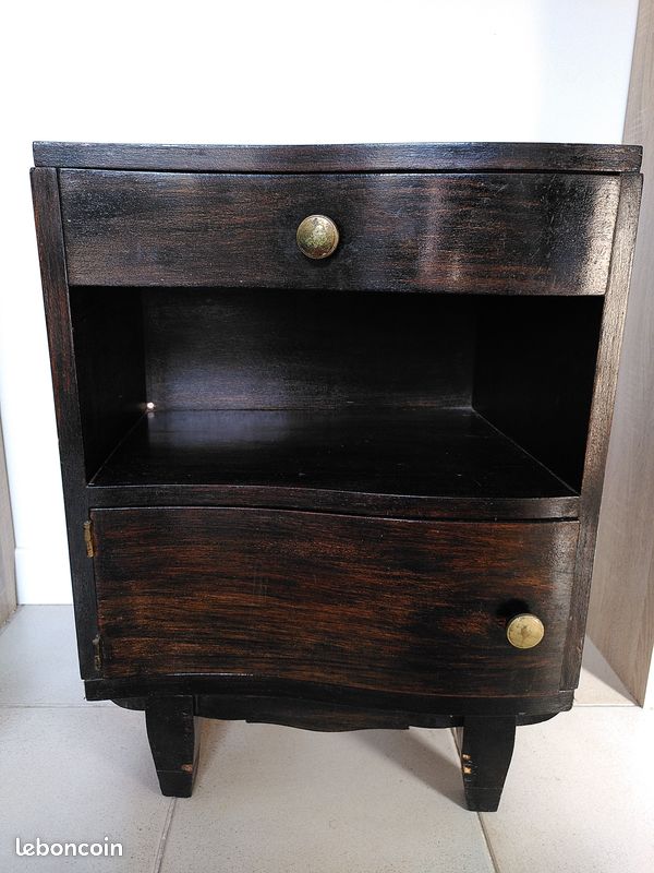 Table de chevet (image 1)