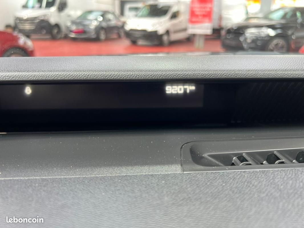 Citroën C3 Turbo 100 ch Manuelle You (image 7)