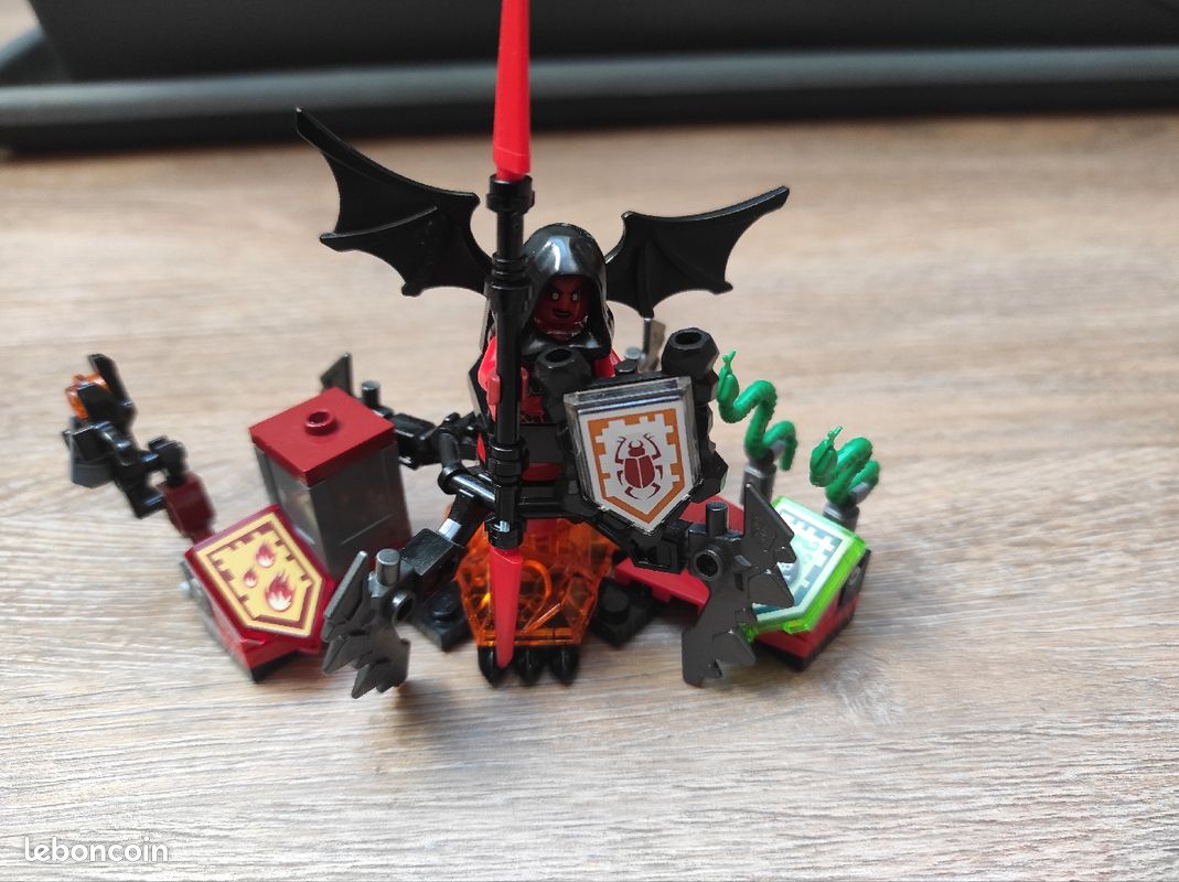 Légo Nexo Knights : Ultimate Lavaria (image 2)