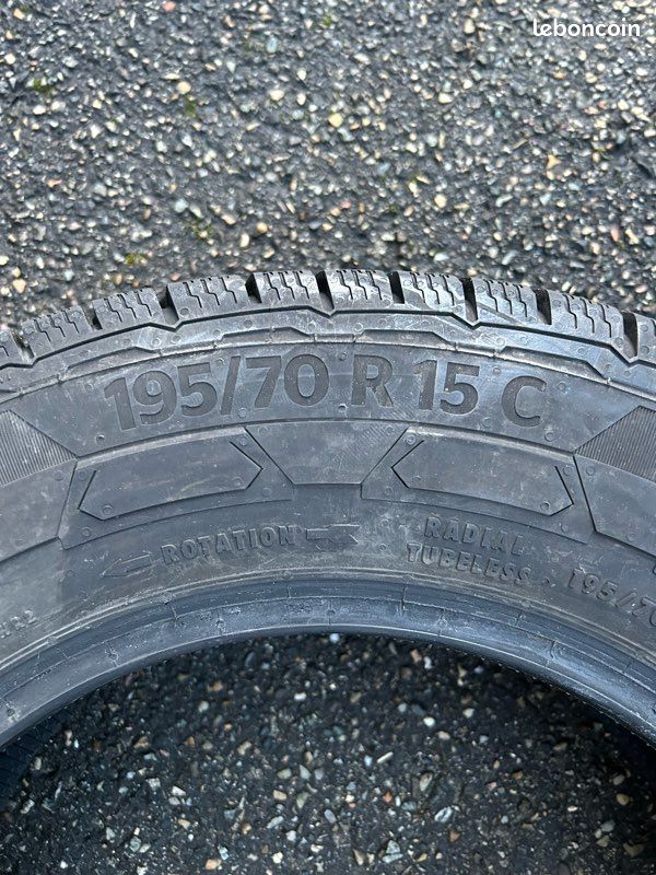 Pneus Hiver Jantés 195/70 R15C - Indice 102/104 - Pour Peugeot Boxer - Occasion