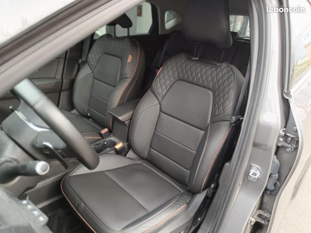 Renault Captur TCe 140 EDC FAP - 21 Initiale Paris (image 11)