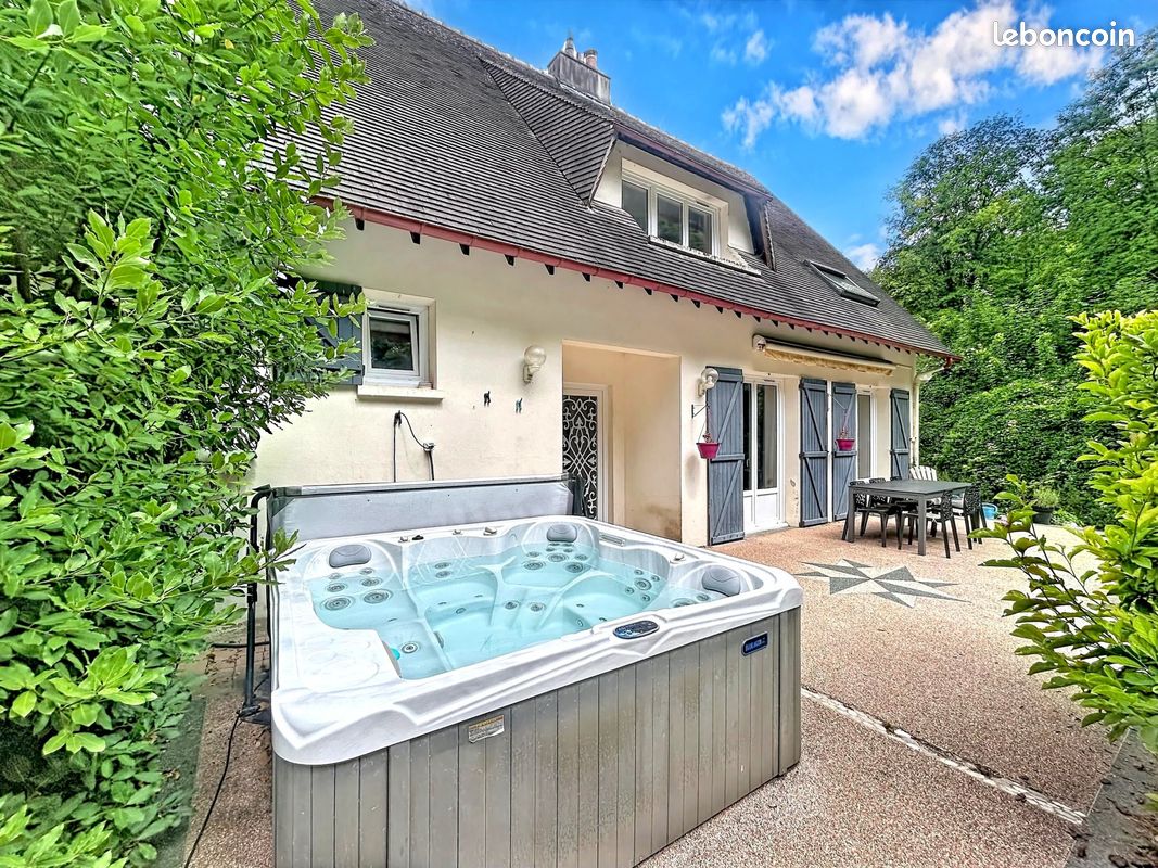 Maison 7 pièces 148 m² · à La Bouille · 148 m² · 264 000 €
