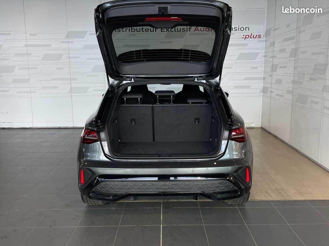 AUDI A3 Sportback TFSI e Hybride rechargeable 204 S tronic 6 S line (image 3)