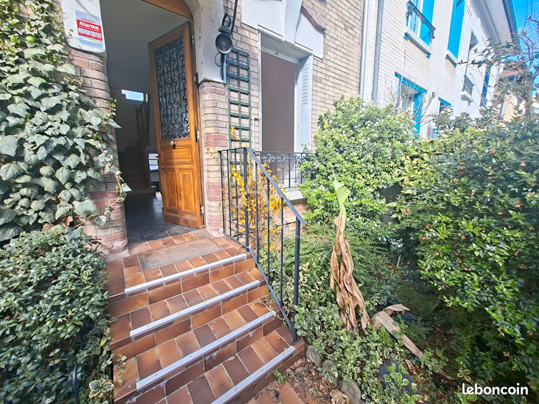 Maison 6 pièces 136 m² · à Paris · 136 m² · 1 600 000 €