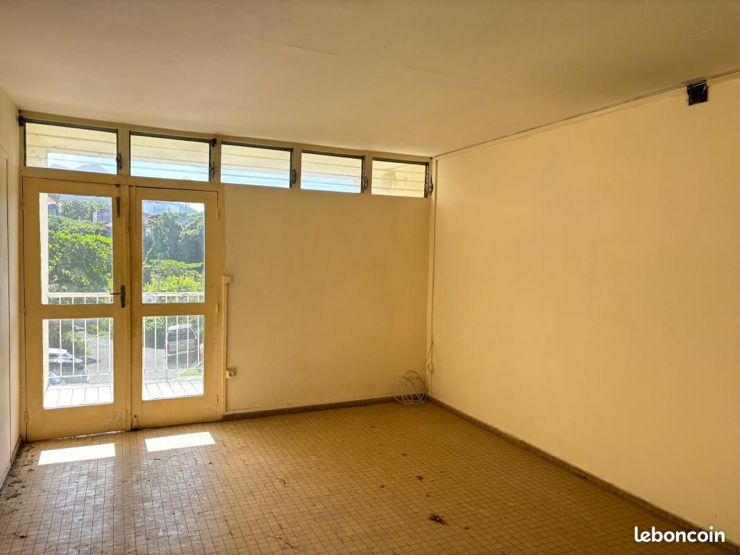 Appartement 4 pièces 67 m² · à Basse-Terre · 67 m² · 72 000 €