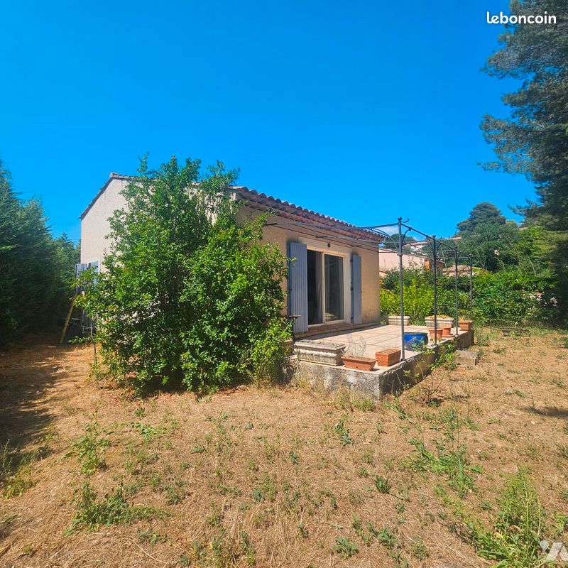 Maison 8 pièces 190 m² · à Aubagne · 190 m² · 570 000 €