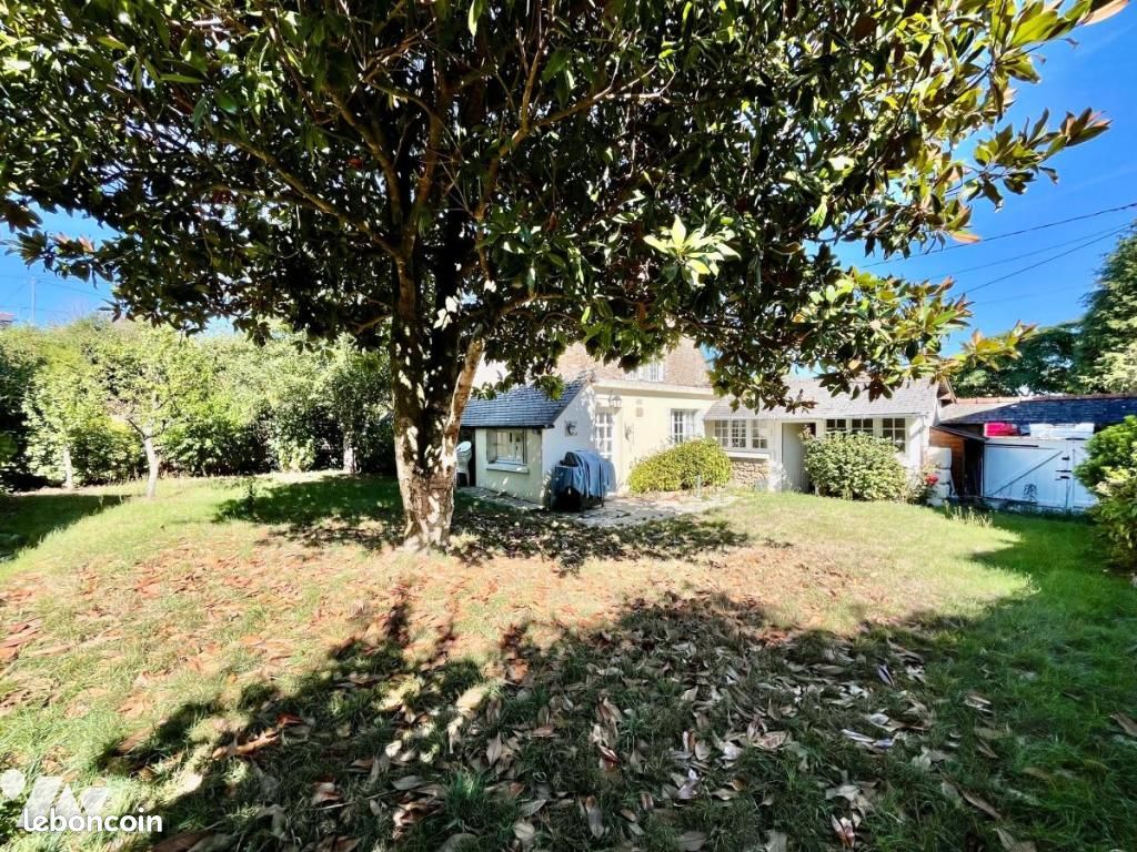 Maison 5 pièces 96 m² · à Bazouges-la-Pérouse · 96 m² · 126 360 €