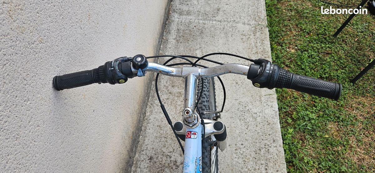 VTT Decathlon Triban (image 2)