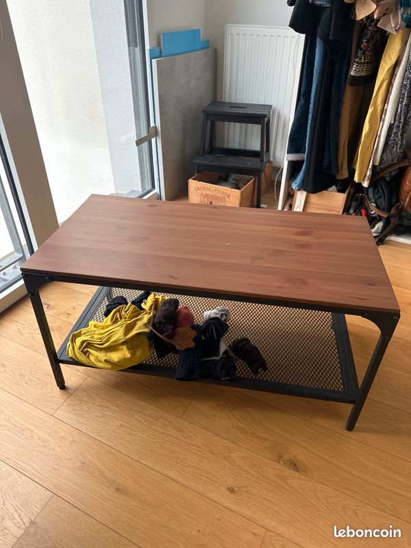 Table (image 1)