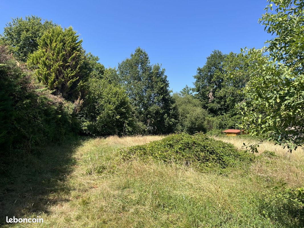 Terrain à bâtir de 1732 m² à SAINTE-HELENE (33) · à Sainte-Hélène · 169 000 €