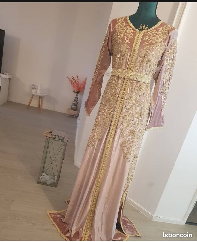 URGENT robe orientale (image 1)