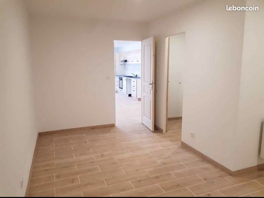 Appartement 2 pièces 65 m² · à Abbeville · 65 m² · 750 €