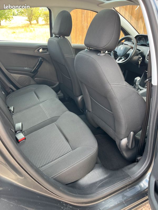 Peugeot 208 1.2ess 82ch Allure (image 4)