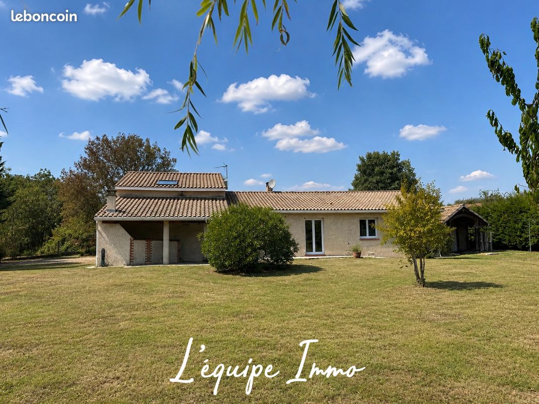 Maison 7 pièces 151 m² · à Menville · 151 m² · 380 000 €