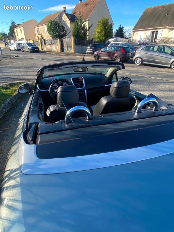 Peugeot 207 Roland-Garros Cabriolet 1.6 HDi – 150 000 km – Très bon état (image 1)