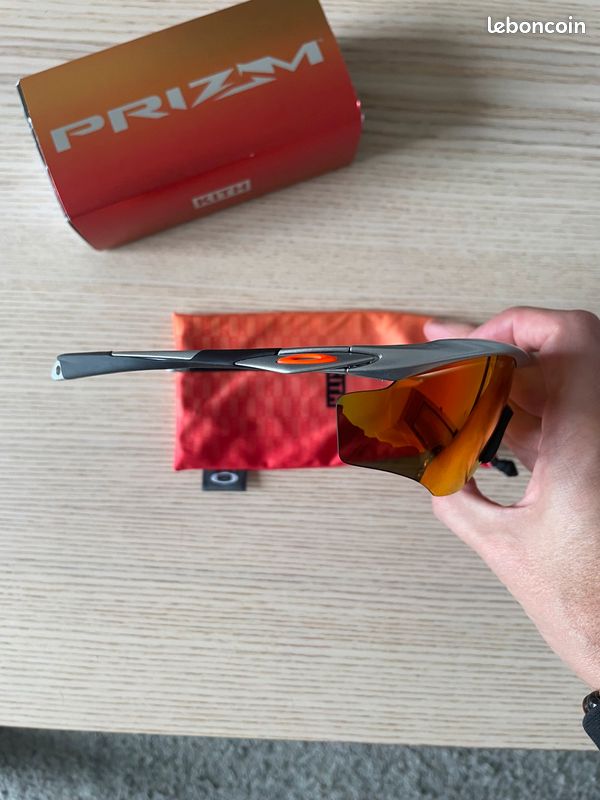 Lunettes Oakley x Kith M2 Frame XL (image 4)