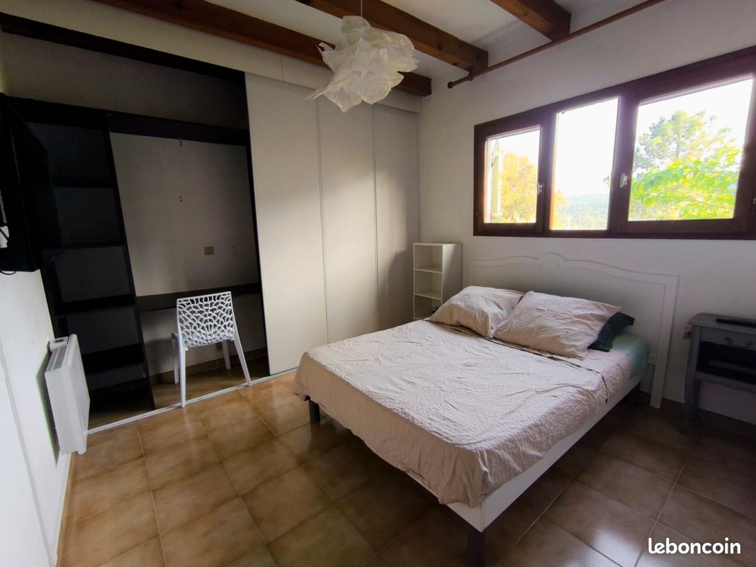 Location appartement dans maison avec piscine (image 6)