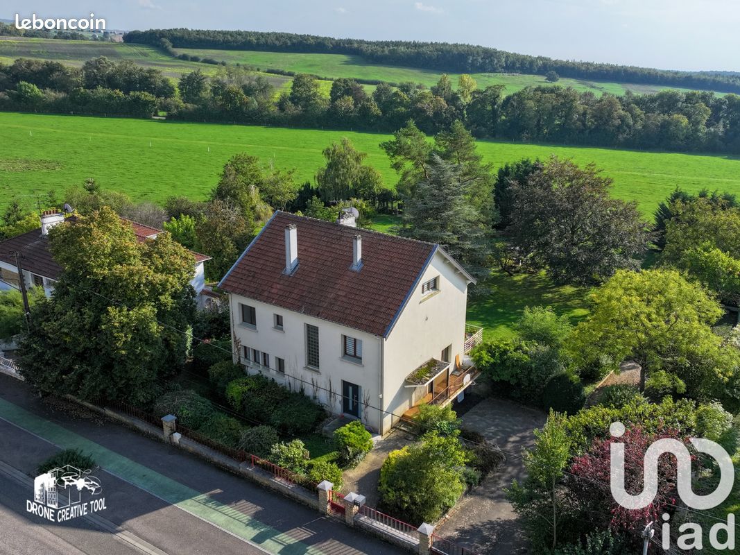 Maison 8 pièces 218 m² · à Jarny · 218 m² · 348 500 €