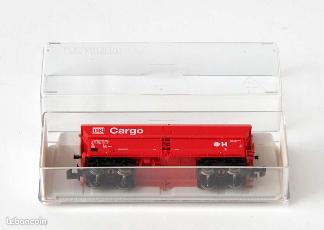 Fleischmann N - 8520 - Wagon De Marchandises Pour Trains Miniatures  4 Wagons Tremies Erz Iiid A Quatre Essieux Db